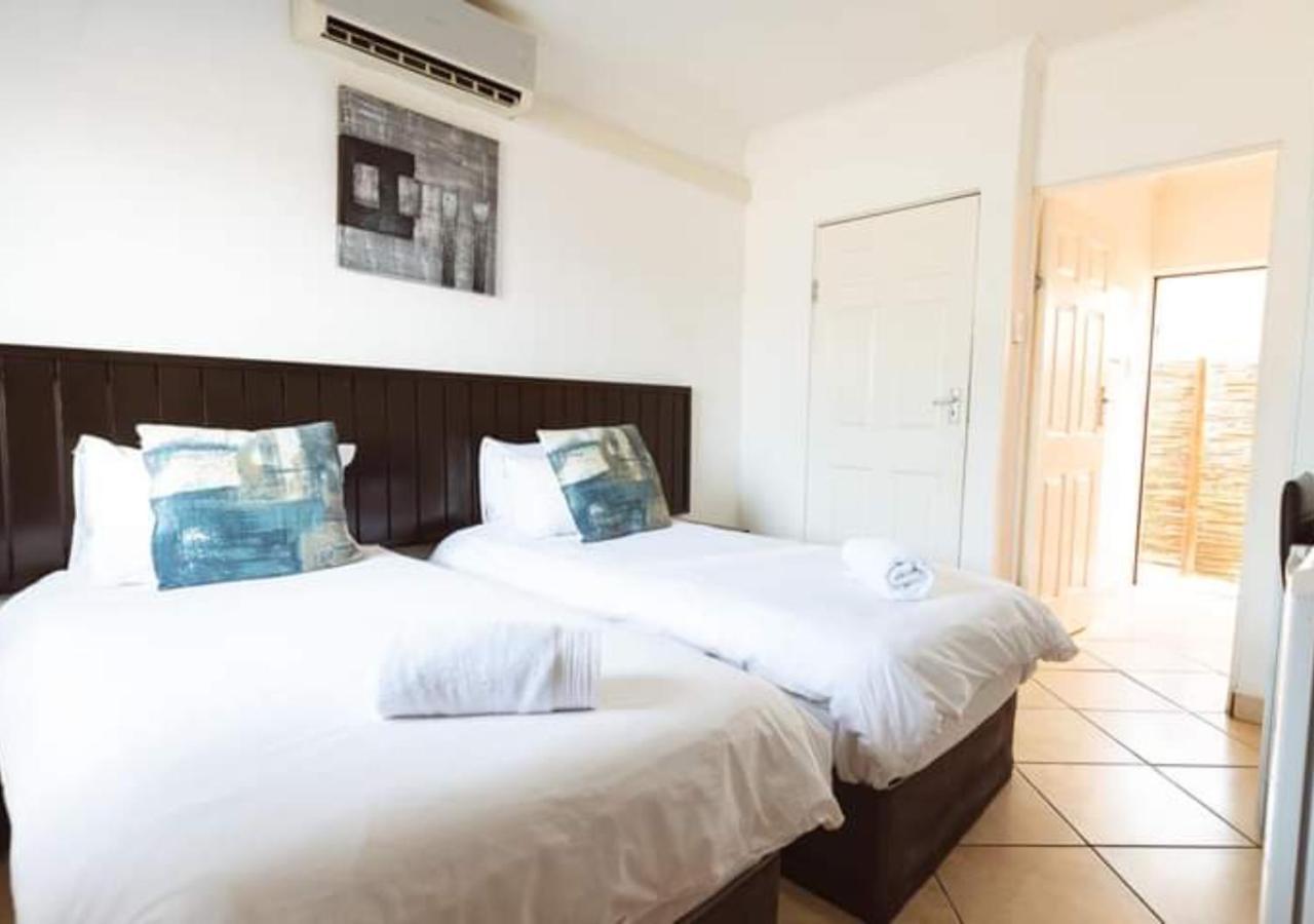 Me Casa Guest House Bluewater Bay Экстерьер фото